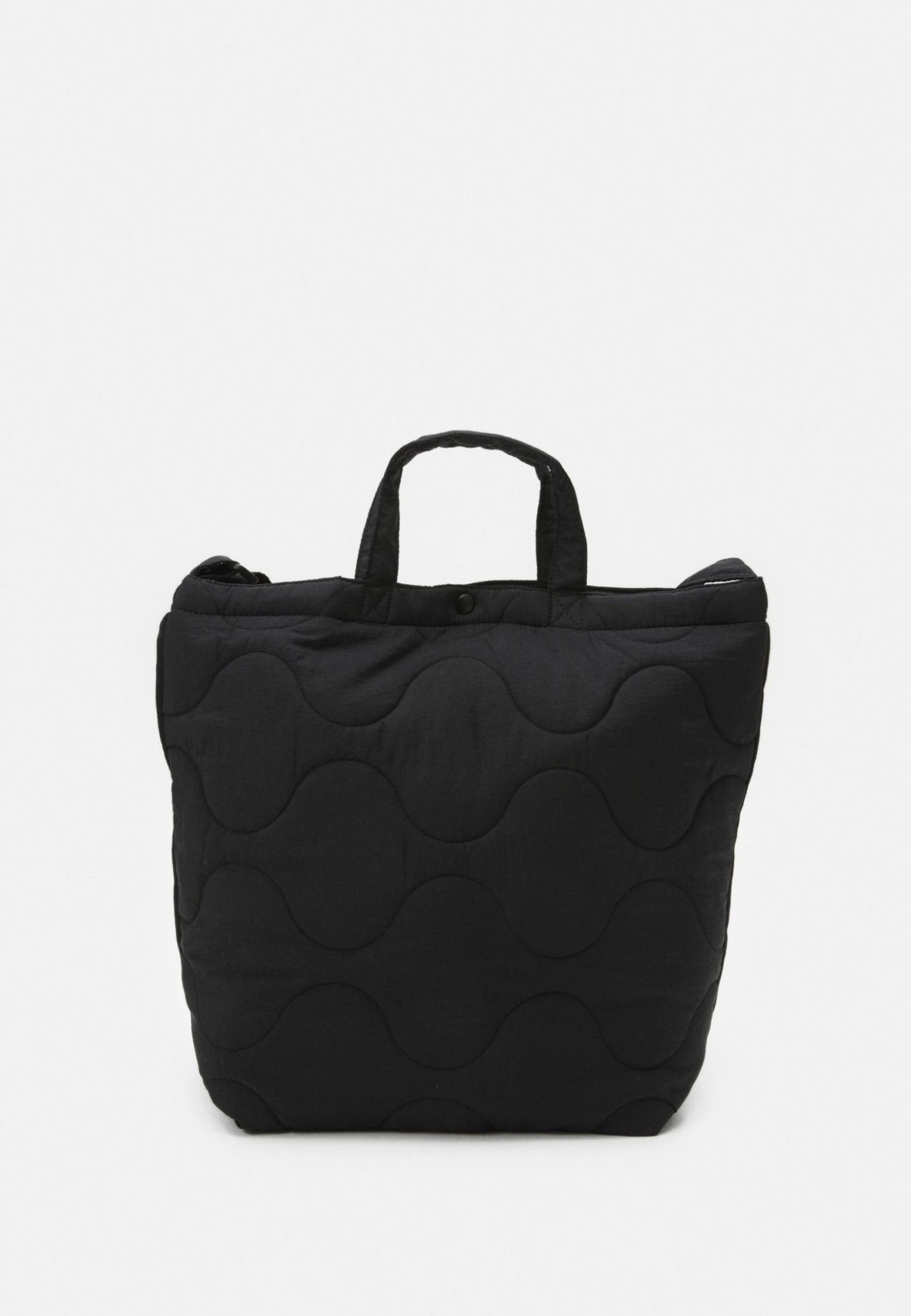 Tout neuf ✨ ARKET UNISEX - Cabas Prix Refroidis bag fermeture à boutons-pression 🎁 3 Tout neuf ✨ ARKET UNISEX - Cabas Prix Refroidis bag fermeture à boutons-pression 🎁