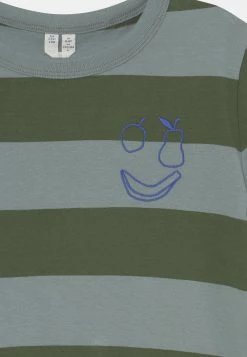 Coupon 🧨 ARKET Prix Accessible T-shirt imprimé t shirt col rond kids ✔️ -ARKET Soldes Boutique 8ddc73065a2644e1b33be770818dcab9