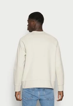 Les meilleures critiques de ⌛ ARKET Sweatshirt Bon Rapport Coût-Efficacité pullover col rond men ⭐ 11 Les meilleures critiques de ⌛ ARKET Sweatshirt Bon Rapport Coût-Efficacité pullover col rond men ⭐ -ARKET Soldes Boutique 91be0cf72c764ea1bc785a385def023a