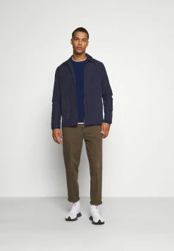 Les meilleures critiques de 🎁 ARKET Pullover excellente qualité col rond men 🌟 13 Les meilleures critiques de 🎁 ARKET Pullover excellente qualité col rond men 🌟 -ARKET Soldes Boutique 92b0c9b3be764bf8a45f4c52bd6f037c