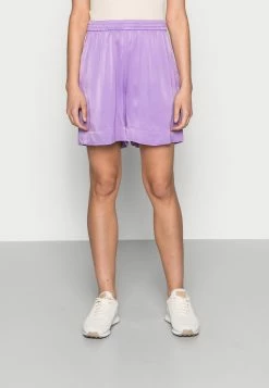 Coupon 💯 Prix Refroidis ARKET Short trouser haute women 😀