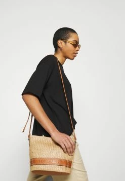 Top 10 🧨 ARKET T-shirt basique Women 🛒 -ARKET Soldes Boutique 94de1a40c2eb4f1da1c0ee1b7aa9e80c