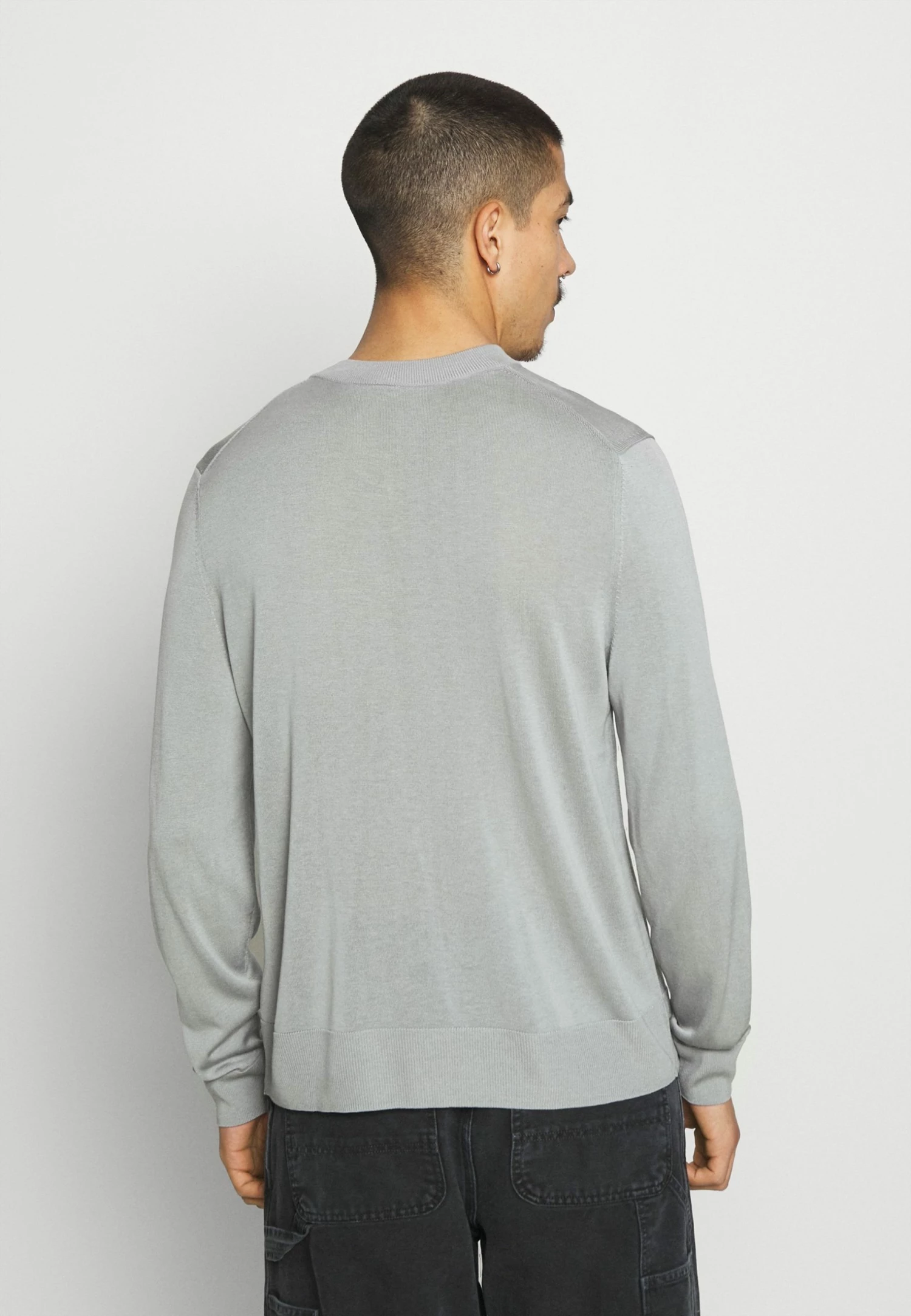 Acheter 🎉 Prix Ourlé ARKET Pullover col en v men 🎁 5 Acheter 🎉 Prix Ourlé ARKET Pullover col en v men 🎁 – Image 3