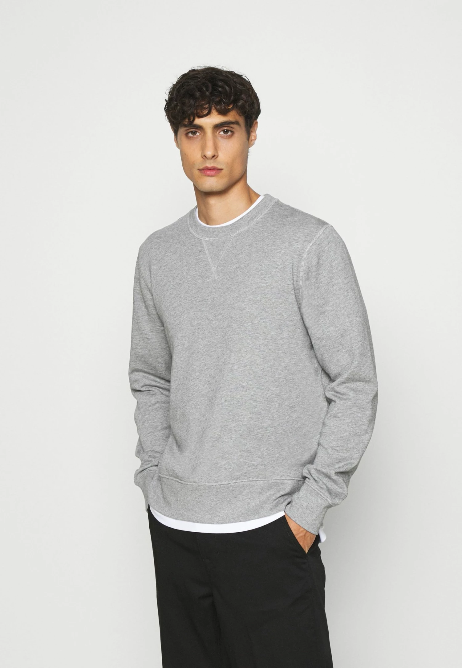 Nouveau 😍 ARKET Sweatshirt Men 👏 3 Nouveau 😍 ARKET Sweatshirt Men 👏