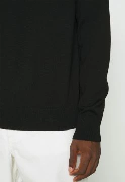 Les meilleures critiques de ✔️ ARKET Pullover Men ✔️ -ARKET Soldes Boutique 9a6ddfded0794335b744fef2cdabf54e