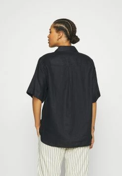 Meilleur prix 🎉 ARKET Qualité Excellente Haut de pyjama night shirt col à revers women 🧨 15 Meilleur prix 🎉 ARKET Qualité Excellente Haut de pyjama night shirt col à revers women 🧨 -ARKET Soldes Boutique a14b934c77c845439d5e237ff8466d95