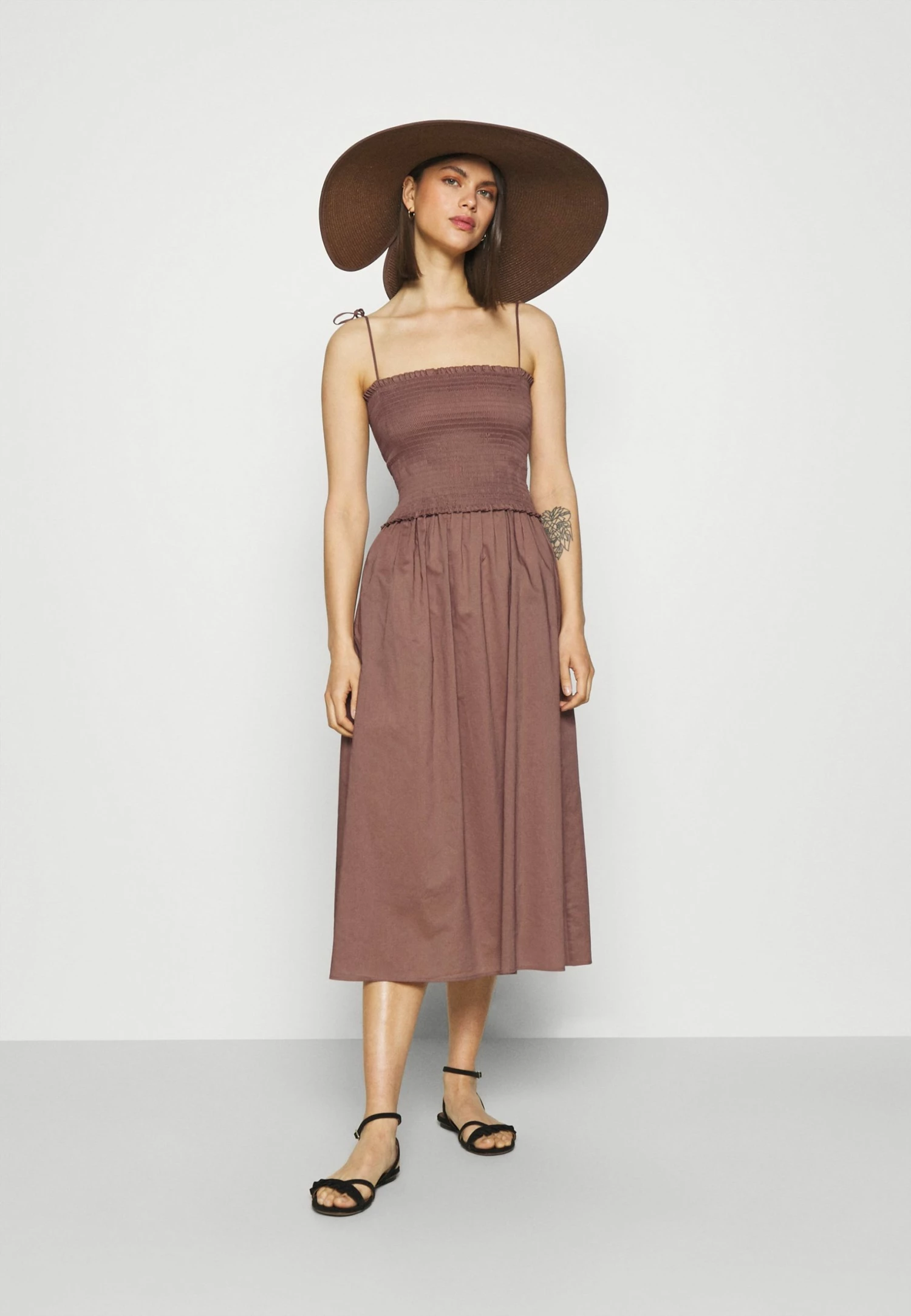 Meilleure affaire 🧨 ARKET Prix Équitable👗 DRESS - Accessoire de plage beach accessories couleur unie women ⭐ 4 Meilleure affaire 🧨 ARKET Prix Équitable👗 DRESS - Accessoire de plage beach accessories couleur unie women ⭐ – Image 2