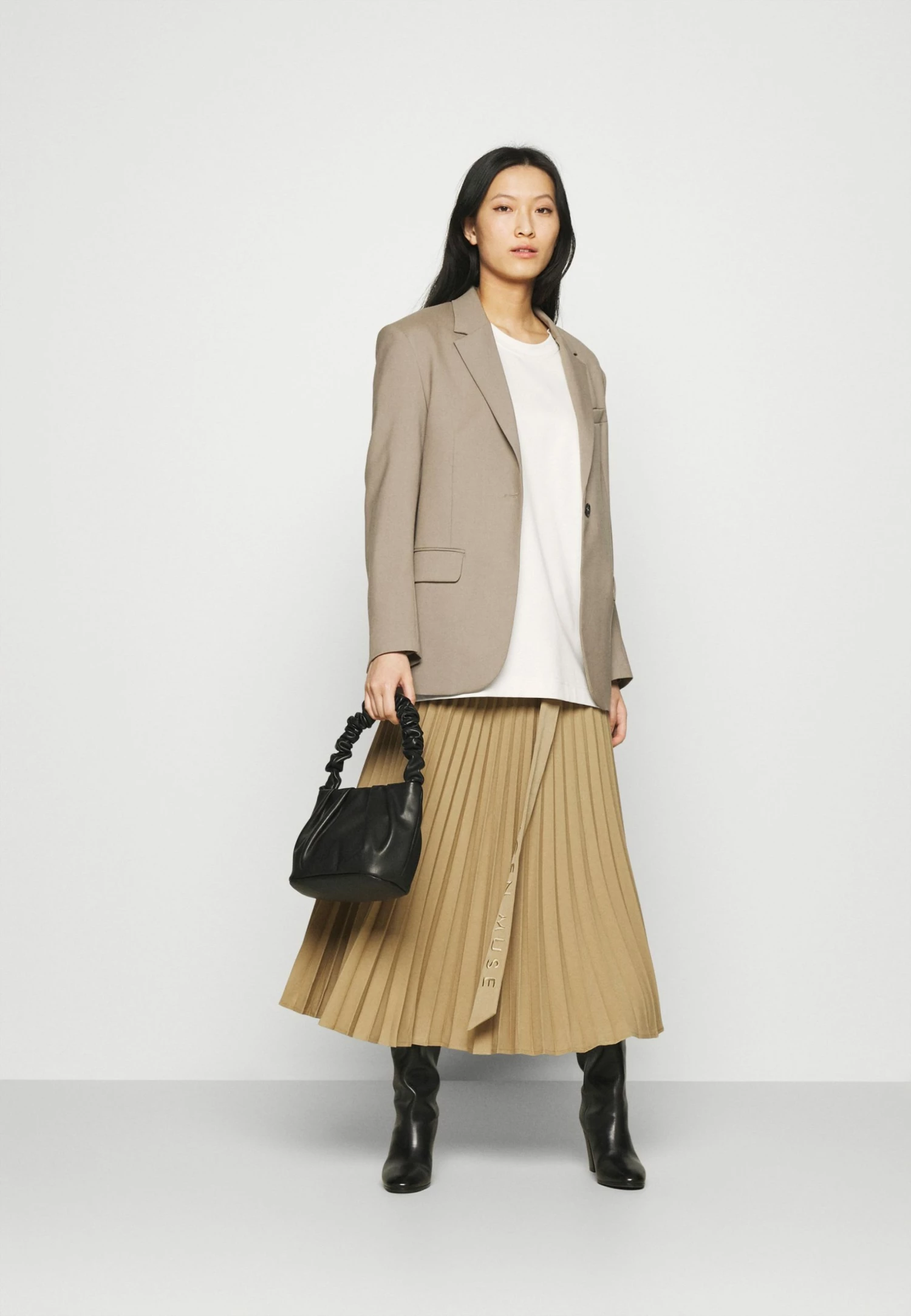 Grosses soldes 💯 ARKET Qualité garantie 100% T-shirt basique t shirt col rond women 🌟 4 Grosses soldes 💯 ARKET Qualité garantie 100% T-shirt basique t shirt col rond women 🌟 – Image 2