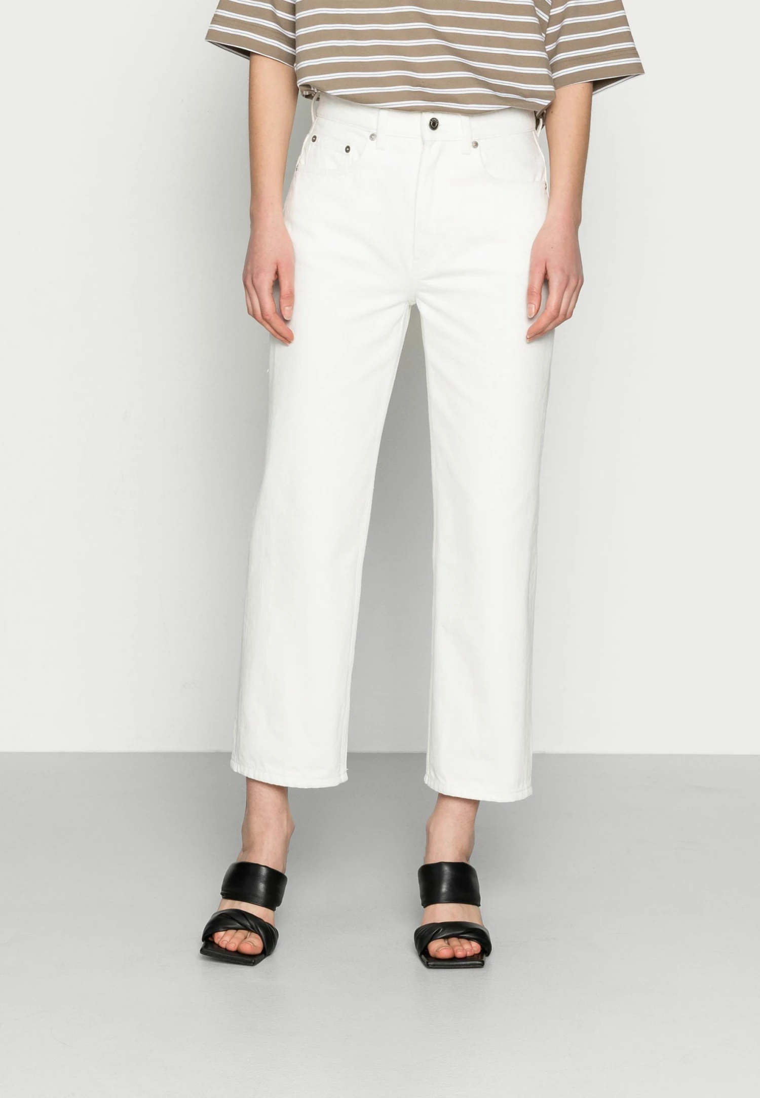 Meilleure affaire ✔️ Prix Imbattable ARKET CROPPED - Jean droit trouser normale women 😍 3 Meilleure affaire ✔️ Prix Imbattable ARKET CROPPED - Jean droit trouser normale women 😍