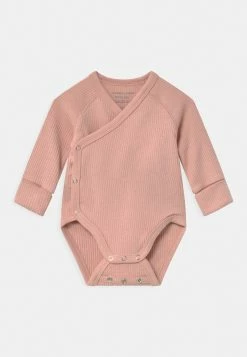 Bon marché 😍 ARKET Prix Allégé UNISEX - Body one piece underwear cache-cœur kids 🌟 17 Bon marché 😍 ARKET Prix Allégé UNISEX - Body one piece underwear cache-cœur kids 🌟 -ARKET Soldes Boutique adf6e04c237644268646bb9a8a5ecc07