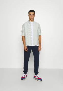 Remise ✔️ ARKET Chemise Men 😍 19 Remise ✔️ ARKET Chemise Men 😍 -ARKET Soldes Boutique b181357fb1b14b5682c184c3278064bd