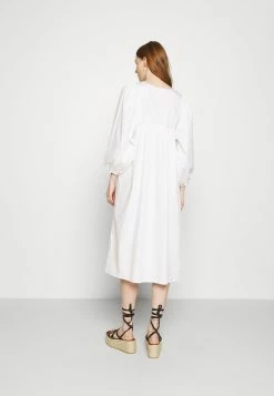 Grosses soldes ⌛ ARKET Robe de jour Women 👏 -ARKET Soldes Boutique b18b6ce36d5640578f4adc6e280a7b1f