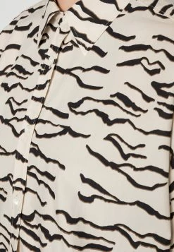 Le moins cher 🎉 ARKET Prix Exclusifs Chemisier shirt col chemise women 👍 -ARKET Soldes Boutique b818a6aace8b42d1a38ceb2f842a2f90