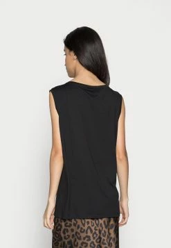 Acheter ❤️ En promotion ARKET TOP - Débardeur t shirt col rond women 🧨 -ARKET Soldes Boutique b9d05de23b3c4565897a49a7080f6da9