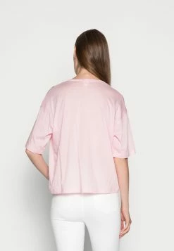 Nouveau 😍 ARKET T-shirt basique En Remise t shirt col rond women 🤩 10 Nouveau 😍 ARKET T-shirt basique En Remise t shirt col rond women 🤩 -ARKET Soldes Boutique bc59f88a2f4a4d55a85968468cb22375