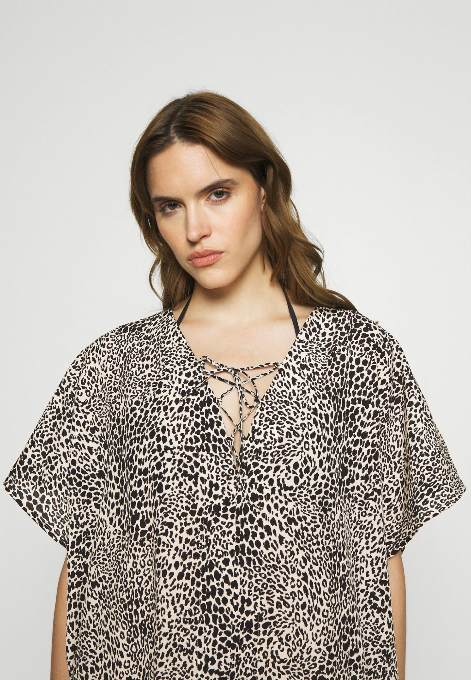 Offres ✨ Prix Acceptable ARKET Accessoire de plage beach accessories col en v women 🎉 6 Offres ✨ Prix Acceptable ARKET Accessoire de plage beach accessories col en v women 🎉 – Image 4