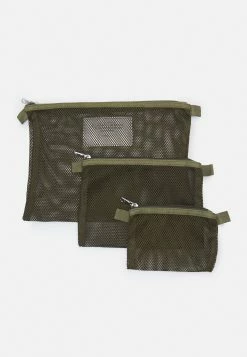 Le moins cher 🎉 ARKET UNISEX - Trousse de toilette All ⭐