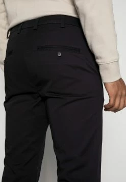 Bon marché ✔️ ARKET Chino Men 👏 -ARKET Soldes Boutique c39f53596c5749b394e5b4143f1ee438