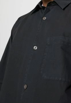 Grosses soldes ⌛ ARKET Chemise Qualité Excellente shirt col kent men 🛒 -ARKET Soldes Boutique c66560f5242346918566b5b37eec4f57