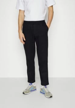 Acheter ✨ Qualité absolue ARKET Pantalon classique trouser normale men 🤩