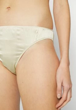 Tout neuf ❤️ ARKET Slip Prix De Lancement underpant normale women 👏 11 Tout neuf ❤️ ARKET Slip Prix De Lancement underpant normale women 👏 -ARKET Soldes Boutique cf0234144a034cdfa4f15b98624ef230