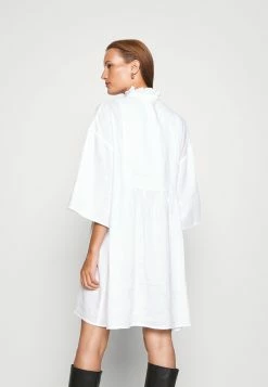 Promo 🌟 ARKET Prix Avantageux Robe chemise👗 dress col en v profond women ❤️ -ARKET Soldes Boutique d49fc3cc0c584952a809277e2cc64f98 1