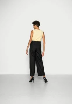 Coupon 👍 ARKET Pantalon classique Women 🎉 -ARKET Soldes Boutique d4eca145a76f4acda13ad5a5abb142e9