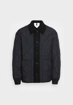 Grosses soldes đ ARKET Veste lĂ©gĂšre Garantie De QualitĂ© 100% coat col à revers men â 13 Grosses soldes đ ARKET Veste lĂ©gĂšre Garantie De QualitĂ© 100% coat col à revers men â -ARKET Soldes Boutique d524402400484e95a4eefefc46a9c449 1