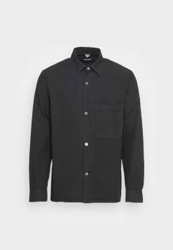 Grosses soldes ⌛ ARKET Chemise Qualité Excellente shirt col kent men 🛒 -ARKET Soldes Boutique d832906e046a4a2ab9fb70ea43830876