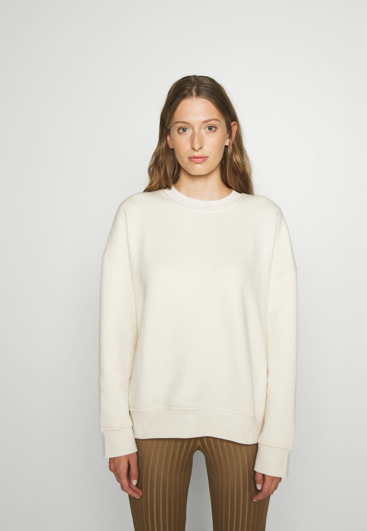 Acheter 🌟 ARKET Sweatshirt Women 😀 3 Acheter 🌟 ARKET Sweatshirt Women 😀