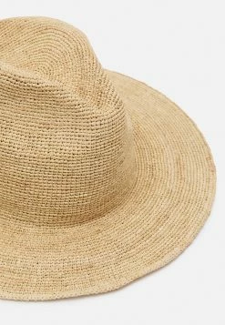 Remise ❤️ ARKET Chapeau Prix Aimable headgear couleur unie women 🛒 -ARKET Soldes Boutique da30fd43040e41579208928efe391c43