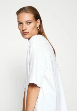 De gros 🌟 ARKET T-shirt basique Women 🛒 14 De gros 🌟 ARKET T-shirt basique Women 🛒 -ARKET Soldes Boutique dda60700a19947c09922efafd3963292