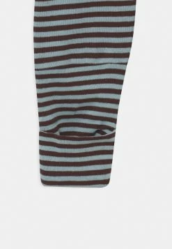 Coupon 🎉 Prix Bradés ARKET UNISEX - Combinaison one piece suit col en v kids 😍 -ARKET Soldes Boutique df8f5468113d45bbaa856bb6b2c9989a 1