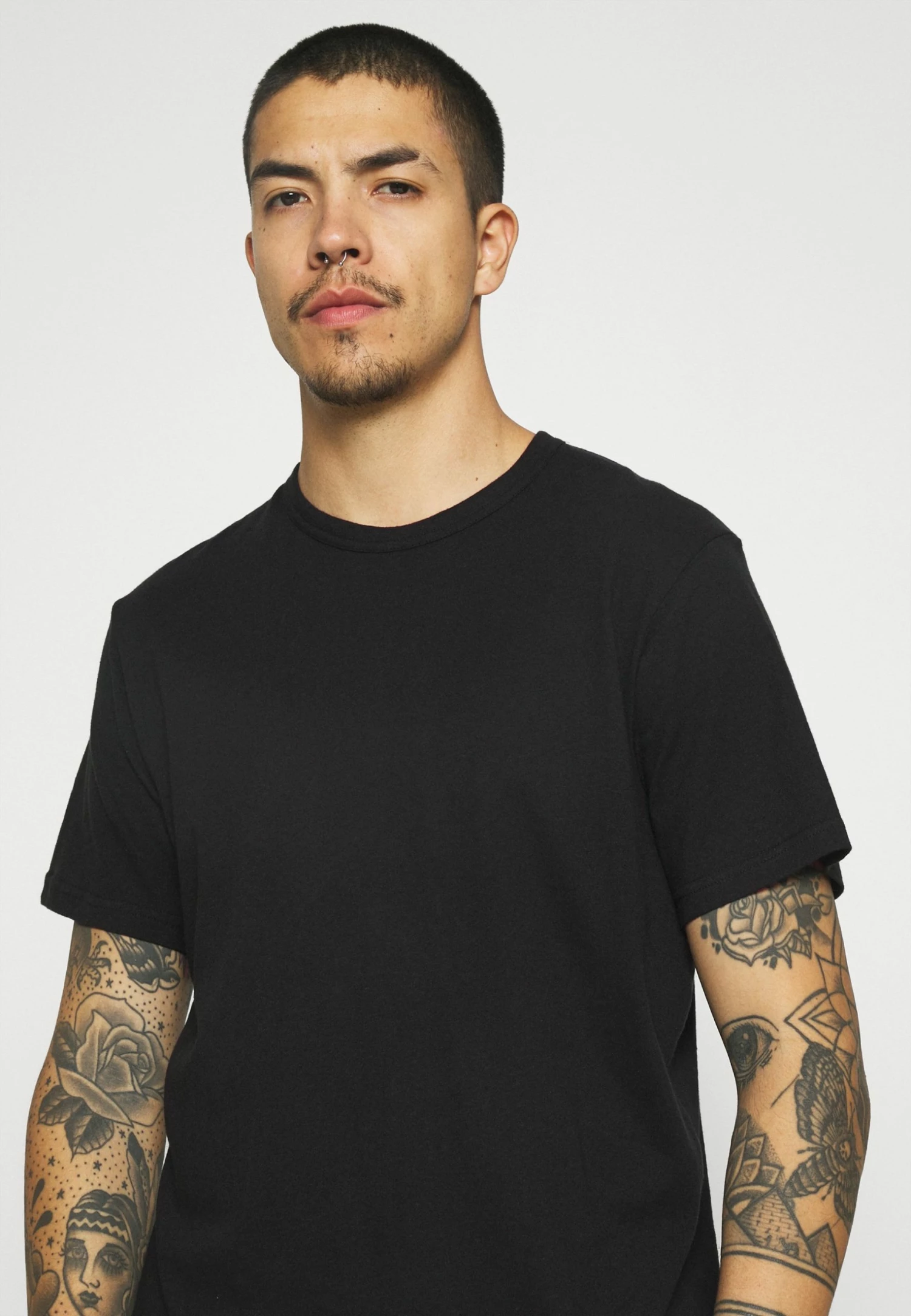 Meilleure affaire 🌟 ARKET UNI - T-shirt basique Men ✔️ 6 Meilleure affaire 🌟 ARKET UNI - T-shirt basique Men ✔️ – Image 4