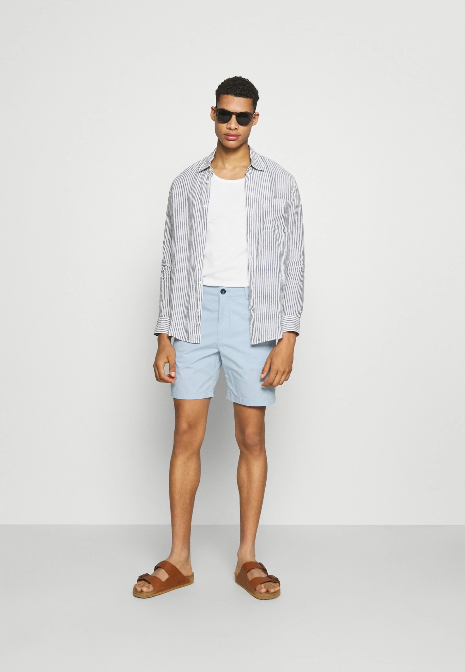 Budget 🔥 ARKET Short Soldes En Ligne trouser normale men 🤩 4 Budget 🔥 ARKET Short Soldes En Ligne trouser normale men 🤩 – Image 2