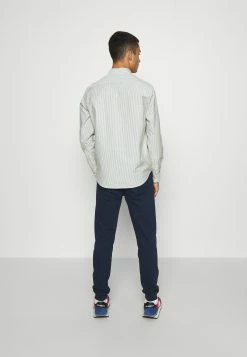 Remise ✔️ ARKET Chemise Men 😍 18 Remise ✔️ ARKET Chemise Men 😍 -ARKET Soldes Boutique e5bd0e9770e14dccba58fd1e0065ff67