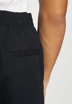 Remise 🤩 ARKET LINEN SHORTS - Short Prix Incroyables trouser normale men 🎉 -ARKET Soldes Boutique e76c4ed53d4f4cdba073741f10ec8413