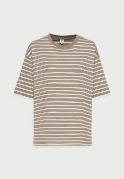 De gros 🌟 ARKET T-shirt basique Women 🛒 16 De gros 🌟 ARKET T-shirt basique Women 🛒 -ARKET Soldes Boutique ee0a9eca483540b5a0ef281358117eaf