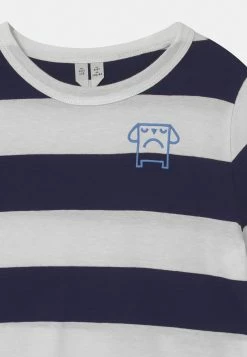 Top 10 😀 ARKET T-shirt imprimé Réduction t shirt col rond kids 🔔 10 Top 10 😀 ARKET T-shirt imprimé Réduction t shirt col rond kids 🔔 -ARKET Soldes Boutique f1b35ae39f964bc3aace8a45b489dcd0