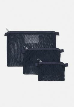 Le moins cher 🧨 ARKET UNISEX - Trousse de toilette All 👍