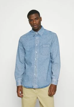 Les meilleures critiques de ✨ ARKET Chemise Men 🔥