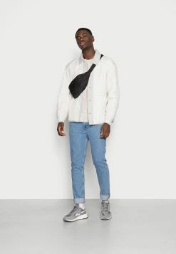 Grosses soldes đ ARKET Veste lĂ©gĂšre Garantie De QualitĂ© 100% coat col à revers men â 9 Grosses soldes đ ARKET Veste lĂ©gĂšre Garantie De QualitĂ© 100% coat col à revers men â -ARKET Soldes Boutique f8b249f9214a4f21bd3f2ef3f48aaa9f