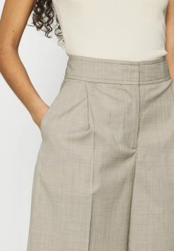 Promo ⭐ ARKET Short Prix Usine trouser haute women 😀 13 Promo ⭐ ARKET Short Prix Usine trouser haute women 😀 -ARKET Soldes Boutique f9efcc97554f4547b2aa6aade7be5977