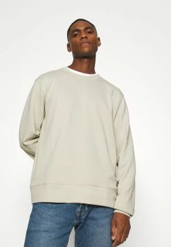 Tout neuf 🛒 ARKET Vendre Sweatshirt pullover col rond men 👏