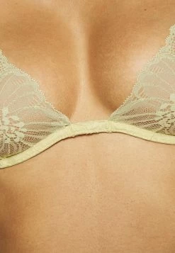 Vente flash ✨ Promos ARKET Soutien-gorge triangle bra soutien-gorge à armatures women 😀 13 Vente flash ✨ Promos ARKET Soutien-gorge triangle bra soutien-gorge à armatures women 😀 -ARKET Soldes Boutique ff482d31a94c42f9af41aae302d51442